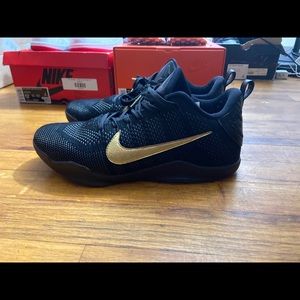 Nike Kobe 11 Elite low “Fade to Black” Size 10